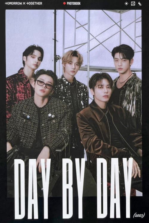 Plakat: TOMORROW X TOGETHER 'DAY BY DAY' 2023 SEASON'S GREETINGS