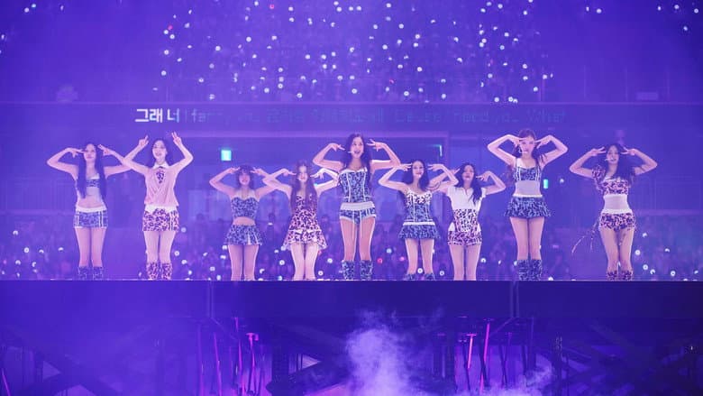 Kadr z TWICE WORLD TOUR [THIS IS FOR] in Incheon