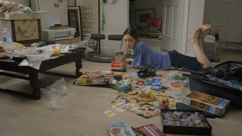 Kadr z Kim Min-young of the Report Card