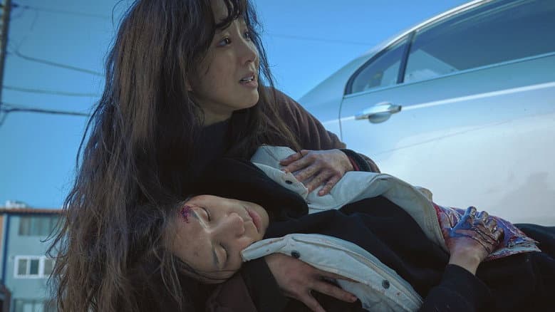 Kadr z The Woman in the White Car