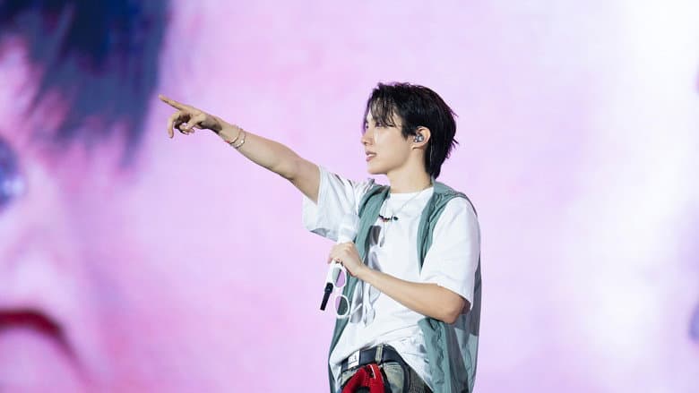 Kadr z j-hope Tour 'HOPE ON THE STAGE' THE MOVIE