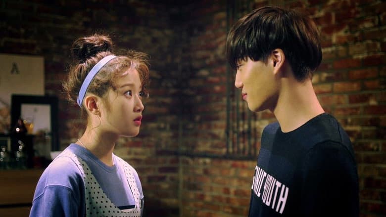 Kadr z EXO Next Door