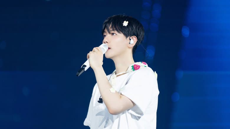 Kadr z BAEKHYUN: Lonsdaleite [dot] IN CINEMAS