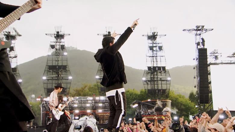 Kadr z GLAY × HOKKAIDO 150 GLORIOUS MILLION DOLLAR NIGHT vol.3 DAY2