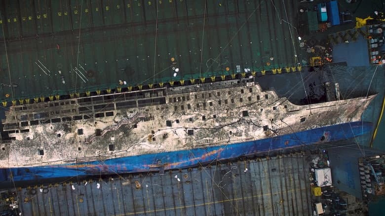 Kadr z 10 Years After the Sinking, Zero-Sum