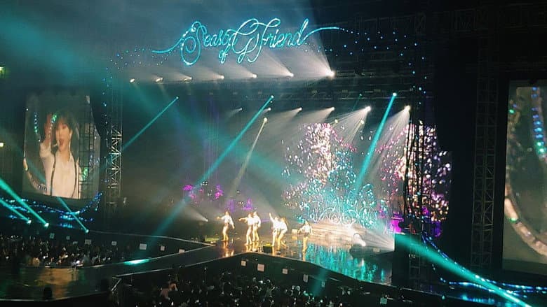 Kadr z 2018 GFRIEND FIRST CONCERT 'Season of GFRIEND' ENCORE