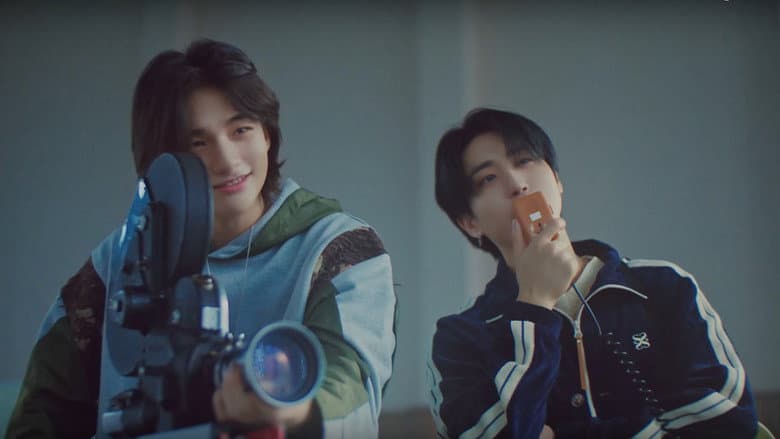Kadr z SKZFLIX (樂-STAR)