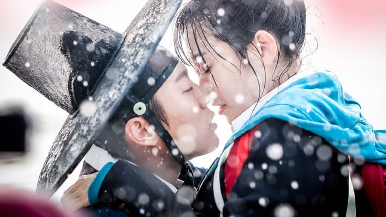 Kadr z Splash Splash Love