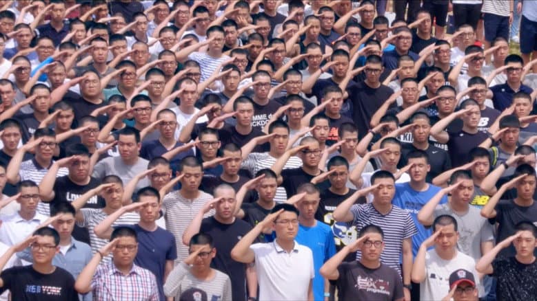 Kadr z Army