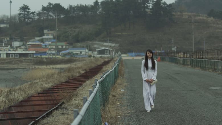 Kadr z Thuy