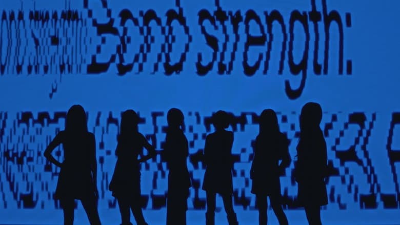 Kadr z NMIXX: Heavy Serenade Documentary
