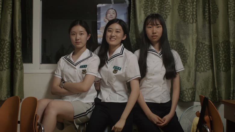 Kadr z Kim Min-young of the Report Card