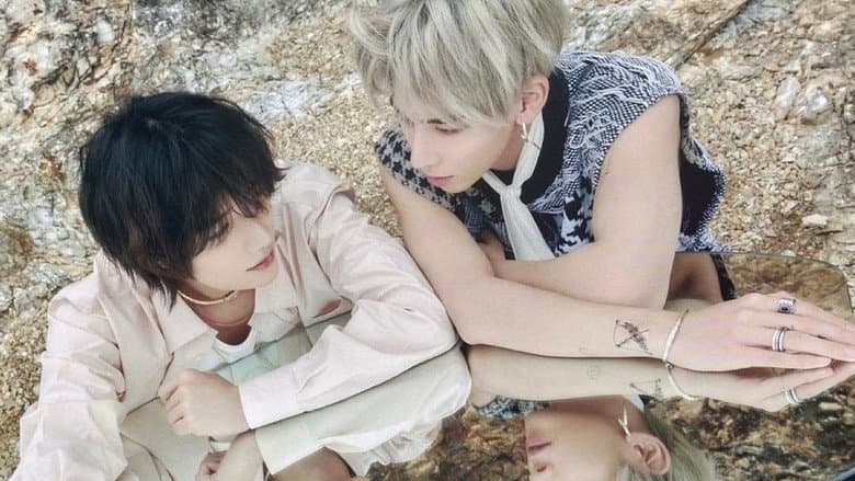 Kadr z TOMORROW X TOGETHER THE 3RD PHOTOBOOK H:OUR In Suncheon