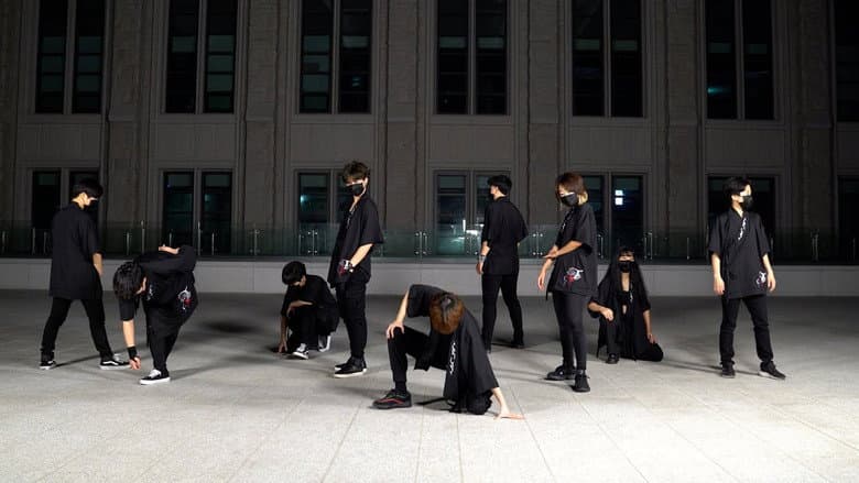 Kadr z MOVE@8PM
