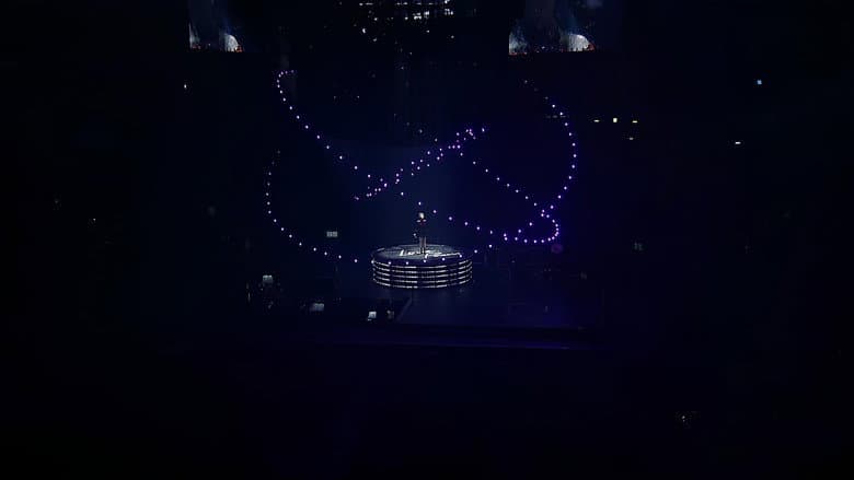 Kadr z IU CONCERT [Love, Poem] IN SEOUL