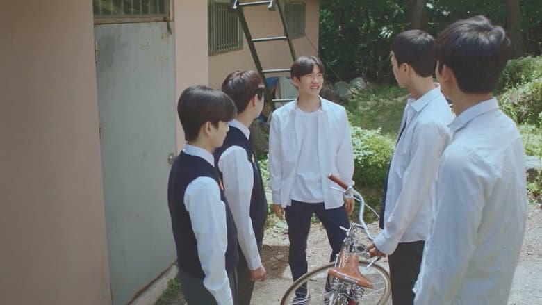 Kadr z BEGINS ≠ YOUTH