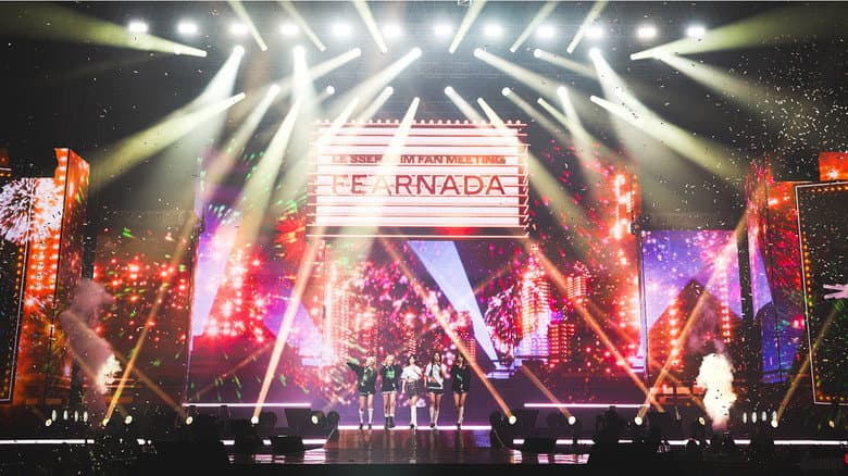 Kadr z LE SSERAFIM Fan Meeting [FEARNADA] 2024 S/S in Seoul