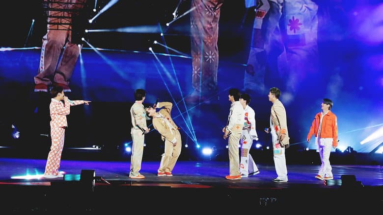 Kadr z BTS: Permission to Dance on Stage - LA