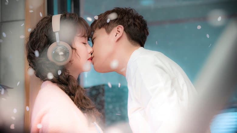 Kadr z Radio Romance