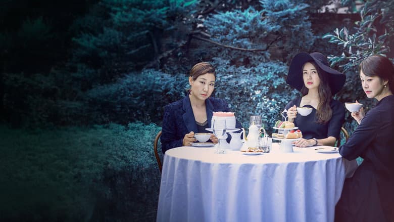 Kadr z Avengers Social Club