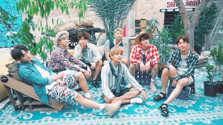 Kadr z BTS Summer Package in Dubai