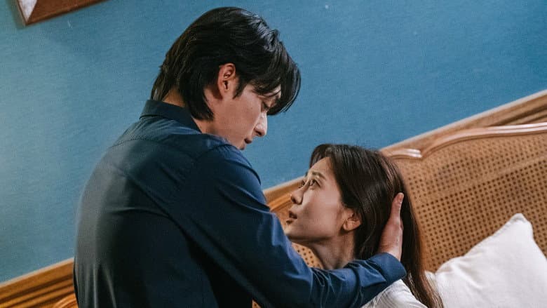 Kadr z 퀸: 잃어버린 드레스