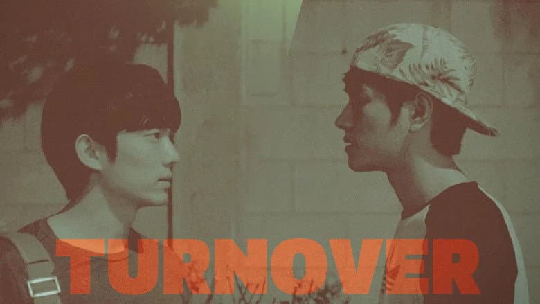 Kadr z Turnover
