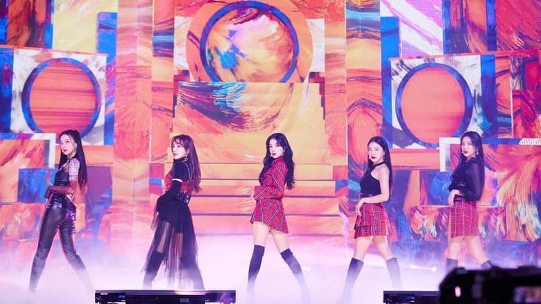 Kadr z SMTOWN  LIVE | Culture Humanity