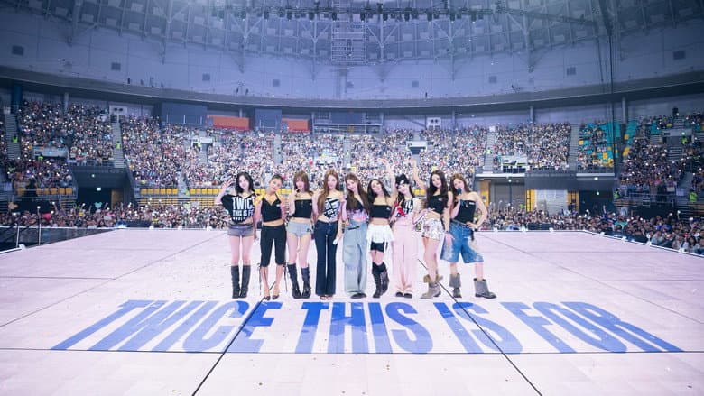 Kadr z TWICE 〈THIS IS FOR〉 WORLD TOUR FINALE in SEOUL