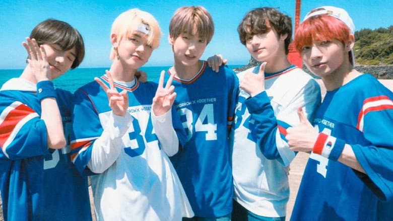 Kadr z TOMORROW X TOGETHER The 2nd Photobook H:OUR