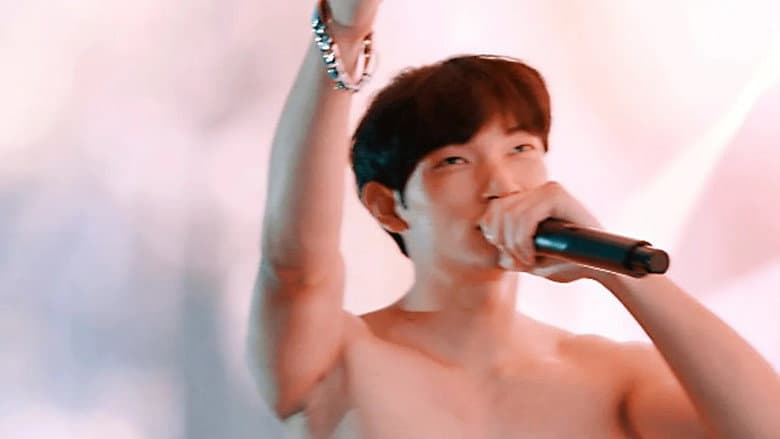 Kadr z 흐리지만 빛나는