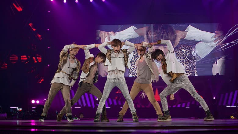 Kadr z SHINee CONCERT "SHINee WORLD II"