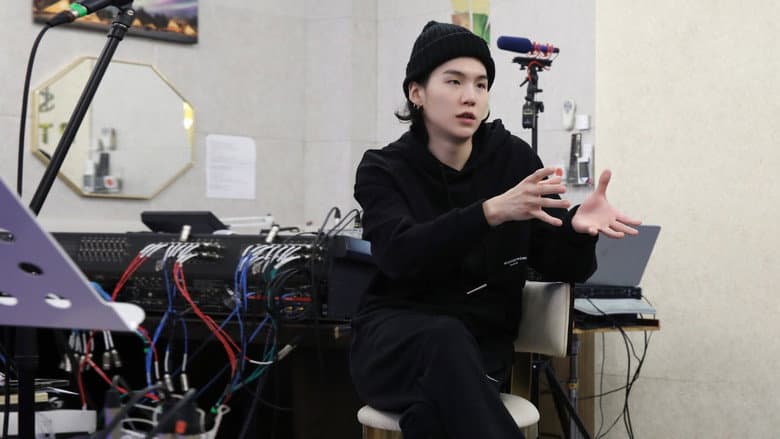 Kadr z SUGA: Road to D-DAY