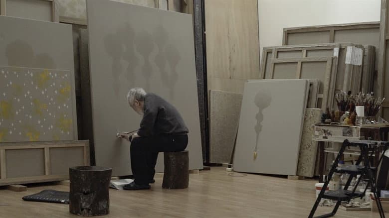 Kadr z The Man Who Paints Water Drops