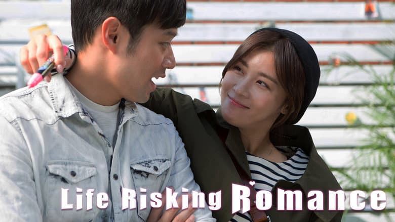 Kadr z Life Risking Romance