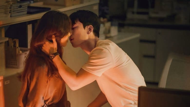 Kadr z The Midnight Romance In Hagwon