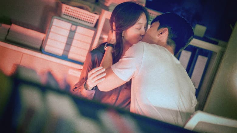 Kadr z The Midnight Romance In Hagwon